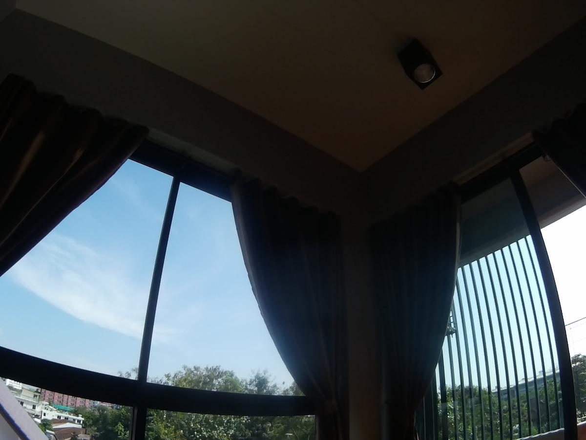 Na Siri Lake View Samut Prakan Exteriör bild
