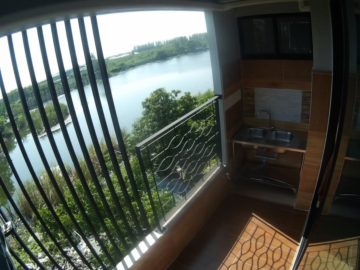 Na Siri Lake View Samut Prakan Exteriör bild