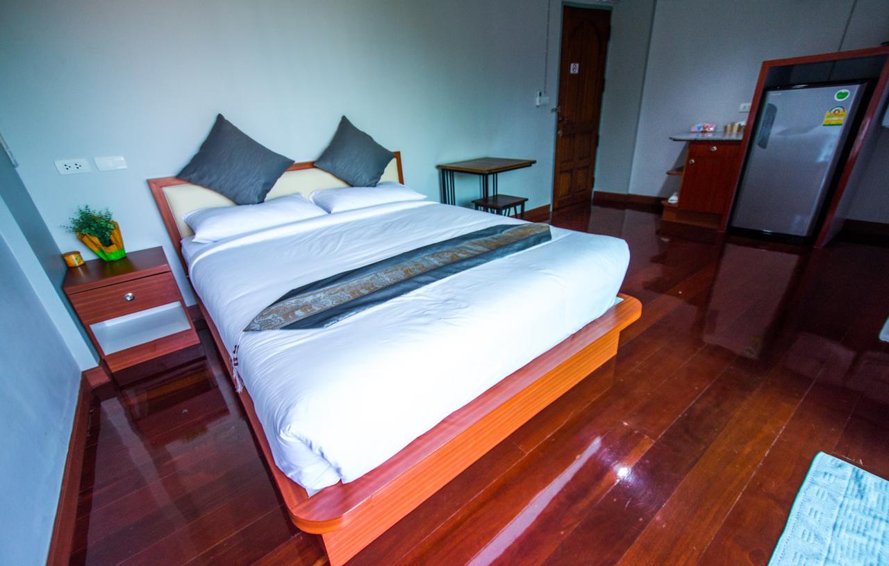 Na Siri Lake View Samut Prakan Exteriör bild