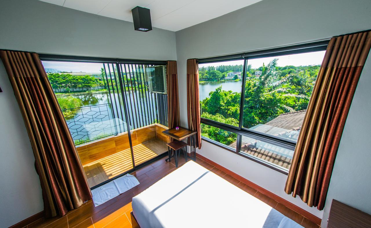 Na Siri Lake View Samut Prakan Exteriör bild